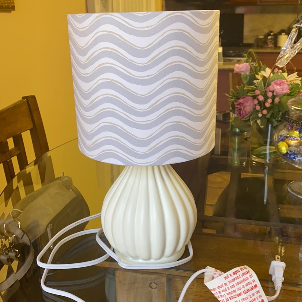 Lambs and Ivy night stand light